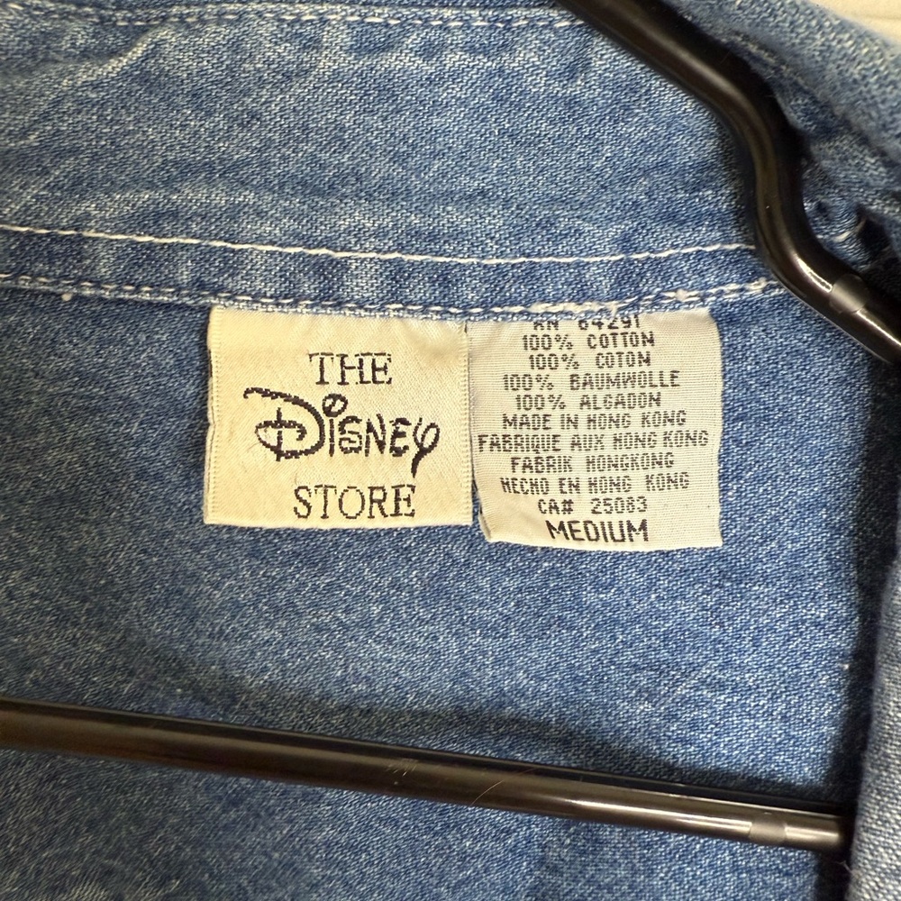 VINTAGE Disney Shirt %100 cotton sz m Blue Denim goofyEmbroidered Button Up 90s - Picture 10 of 12